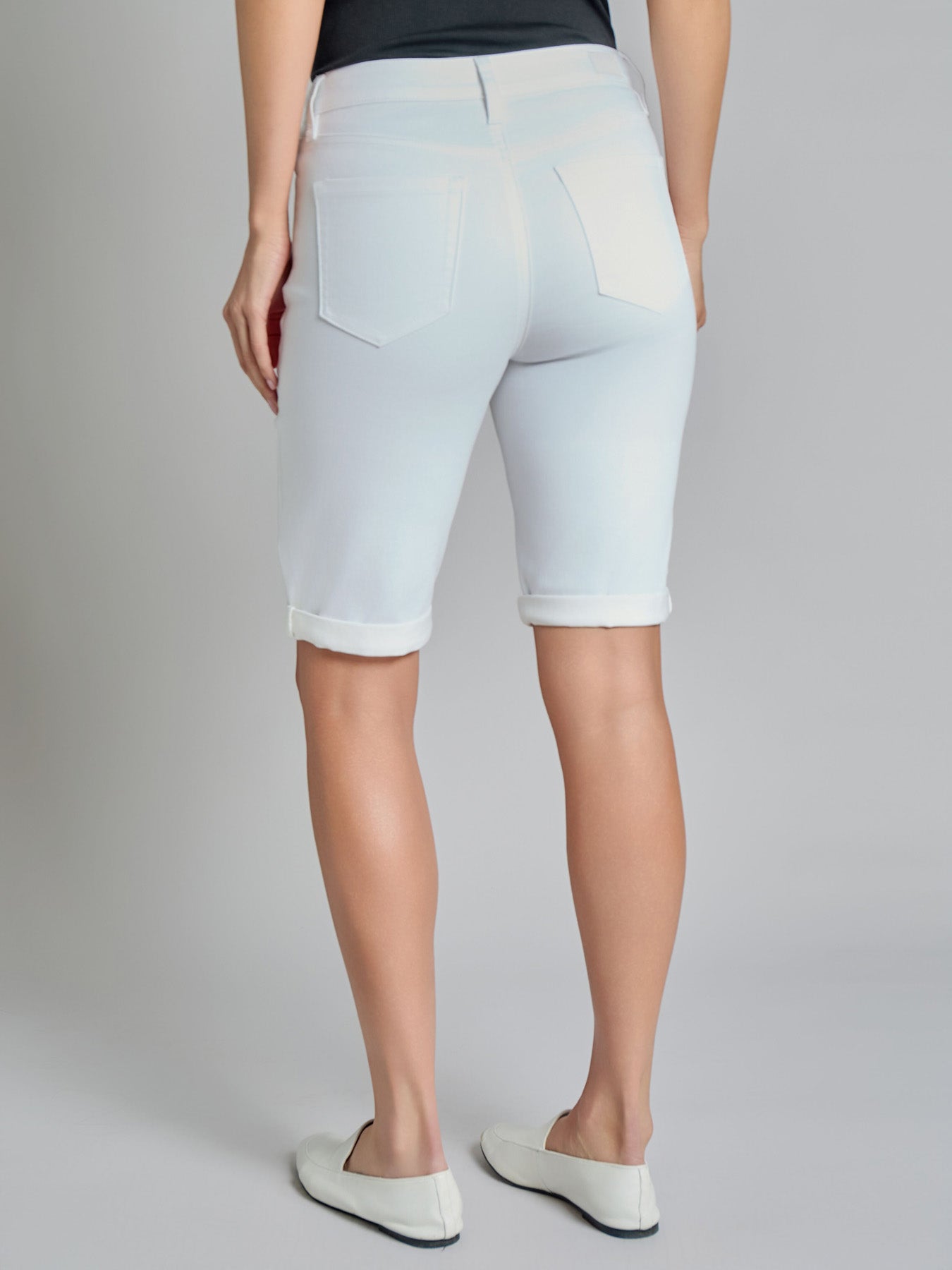 Lexington Bermuda Short, Soft White 3 Lexington Bermuda Short, Soft White