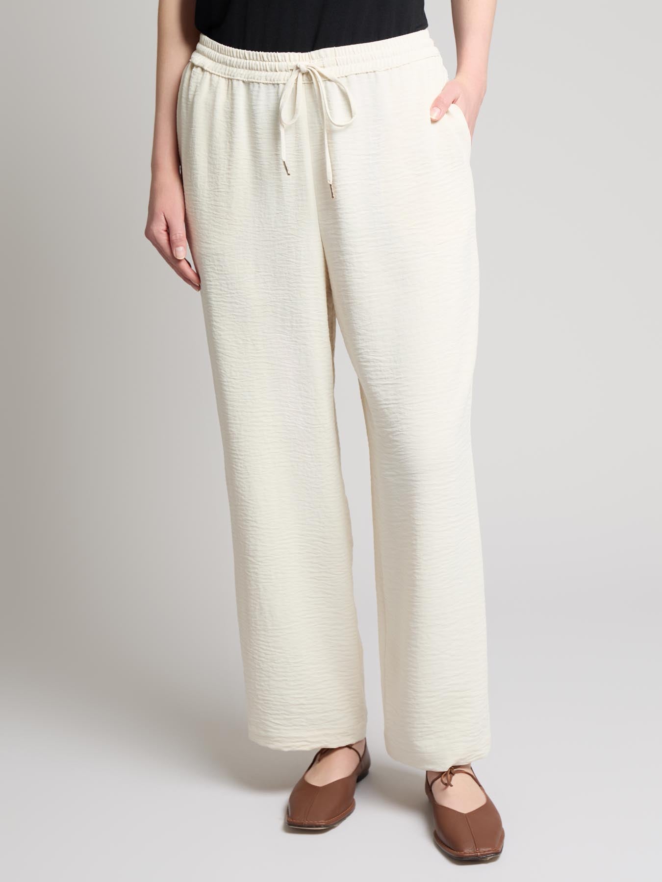 Plus Pull-On Textured Wide Leg Pant