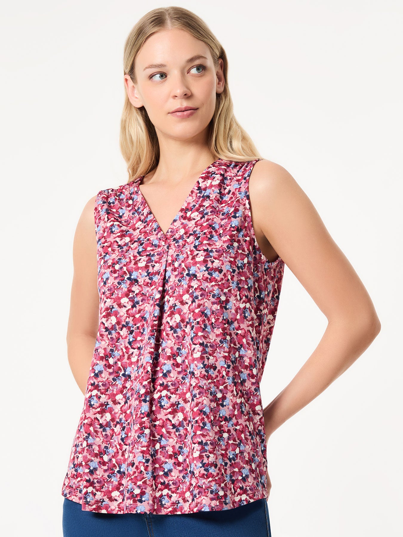 Plus Printed Sleeveless V-Neck Top, Moss Crepe 1 Plus Printed Sleeveless V-Neck Top, Moss Crepe