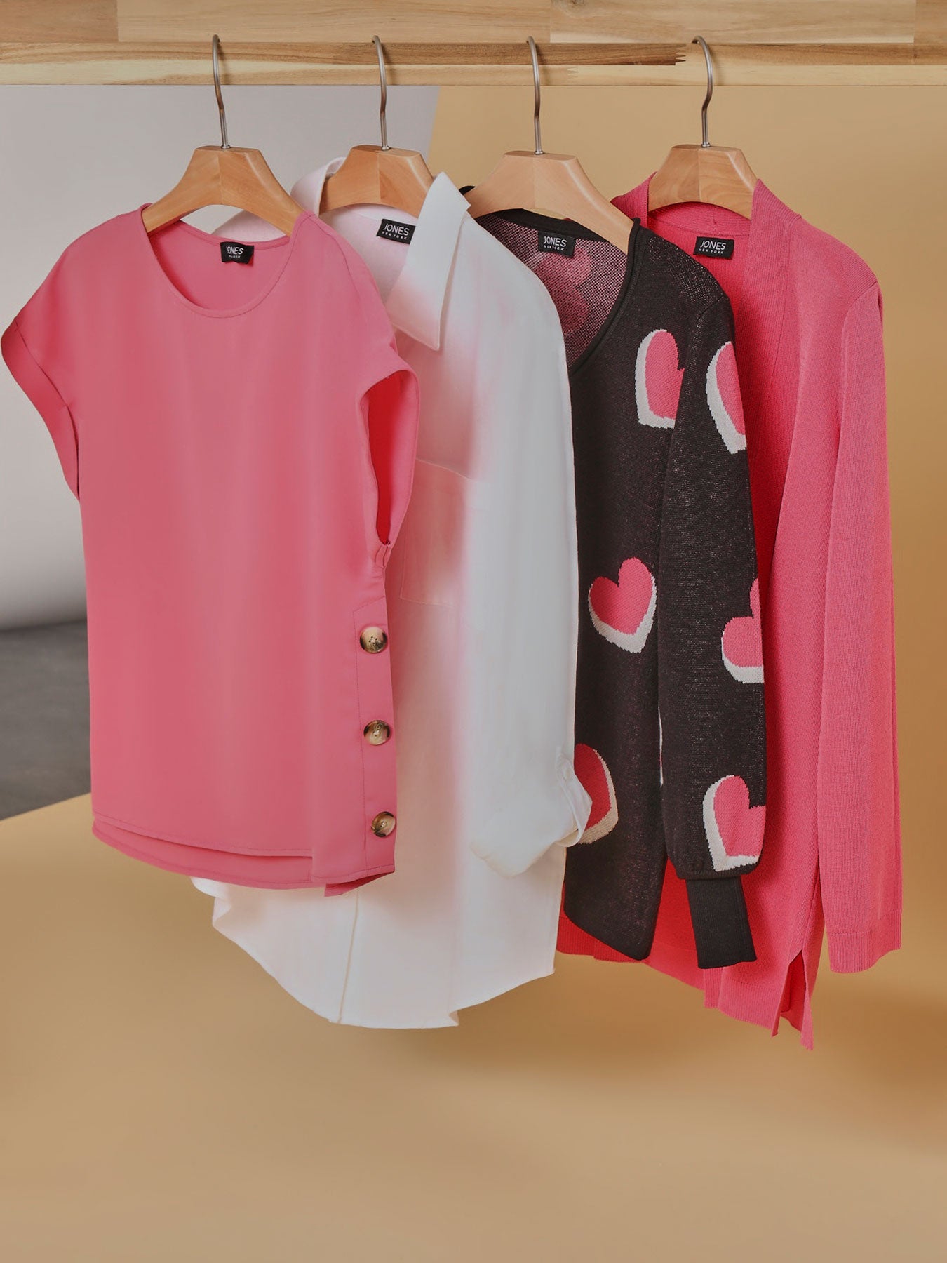 Heart Shape V-Neck Puff Sleeve Sweater 4 Heart Shape V-Neck Puff Sleeve Sweater
