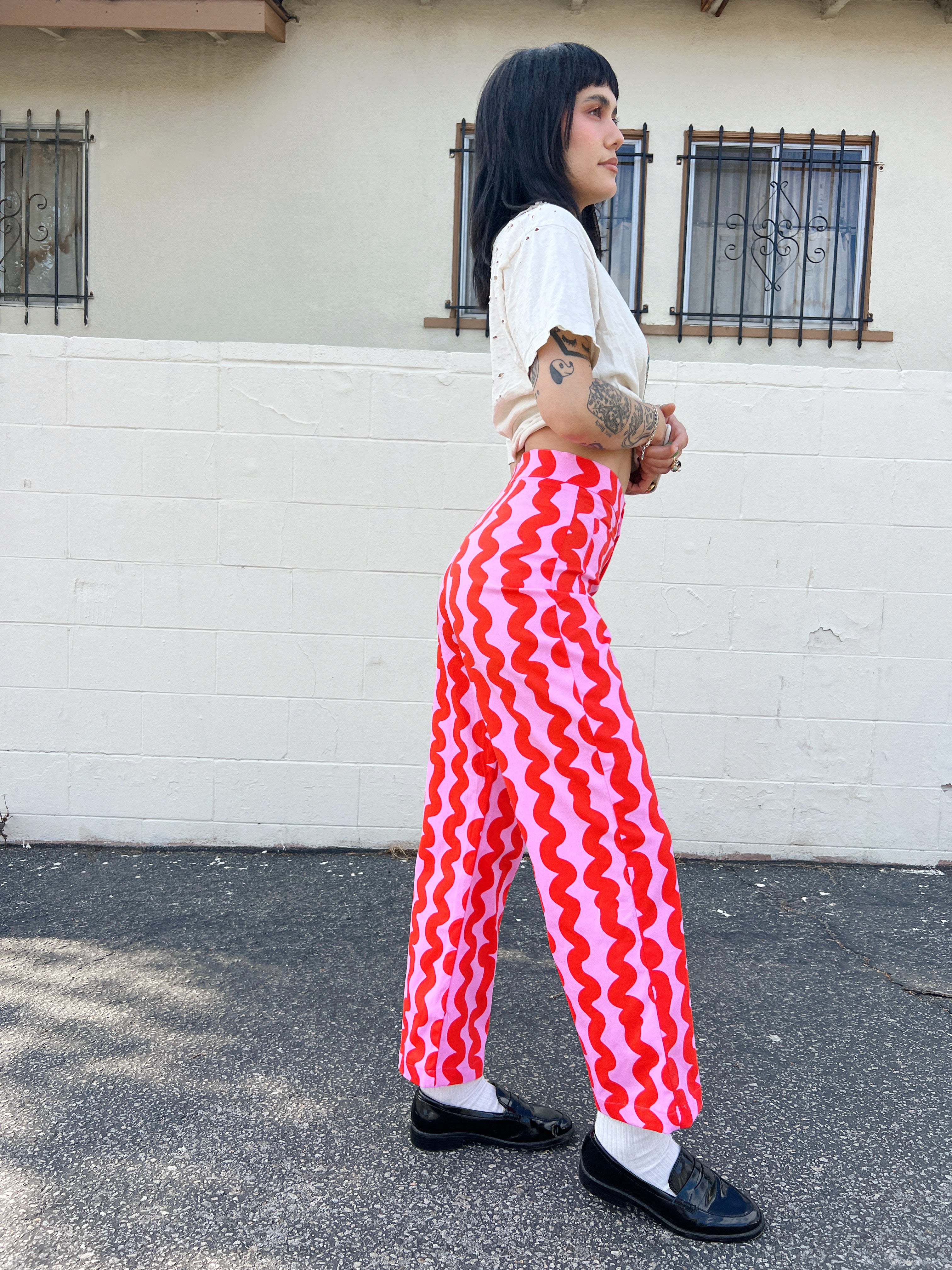 Casual Bell Pink Squiggle 3 Casual Bell Pink Squiggle