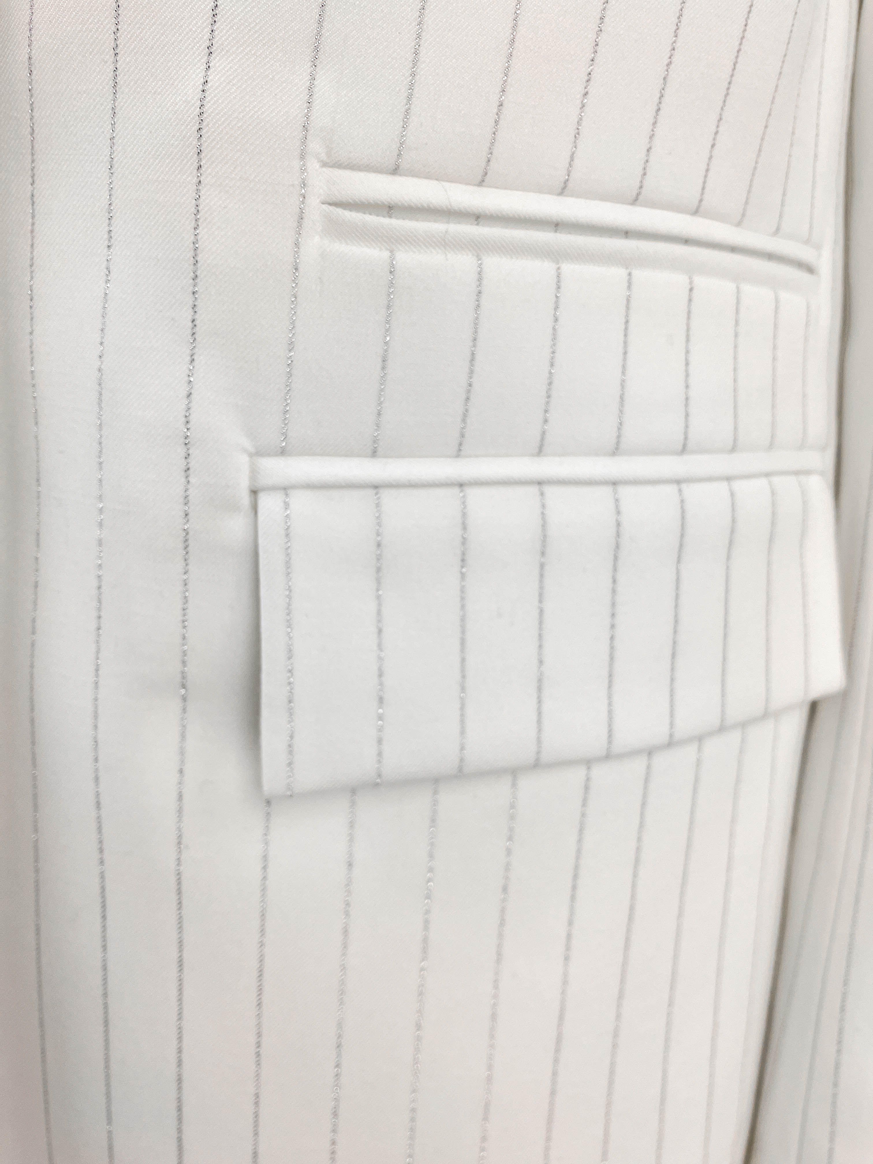 Alex Perry Crystal Pinstripe Single-Breasted Oversized Blazer in White 5 Alex Perry Crystal Pinstripe Single-Breasted Oversized Blazer in White
