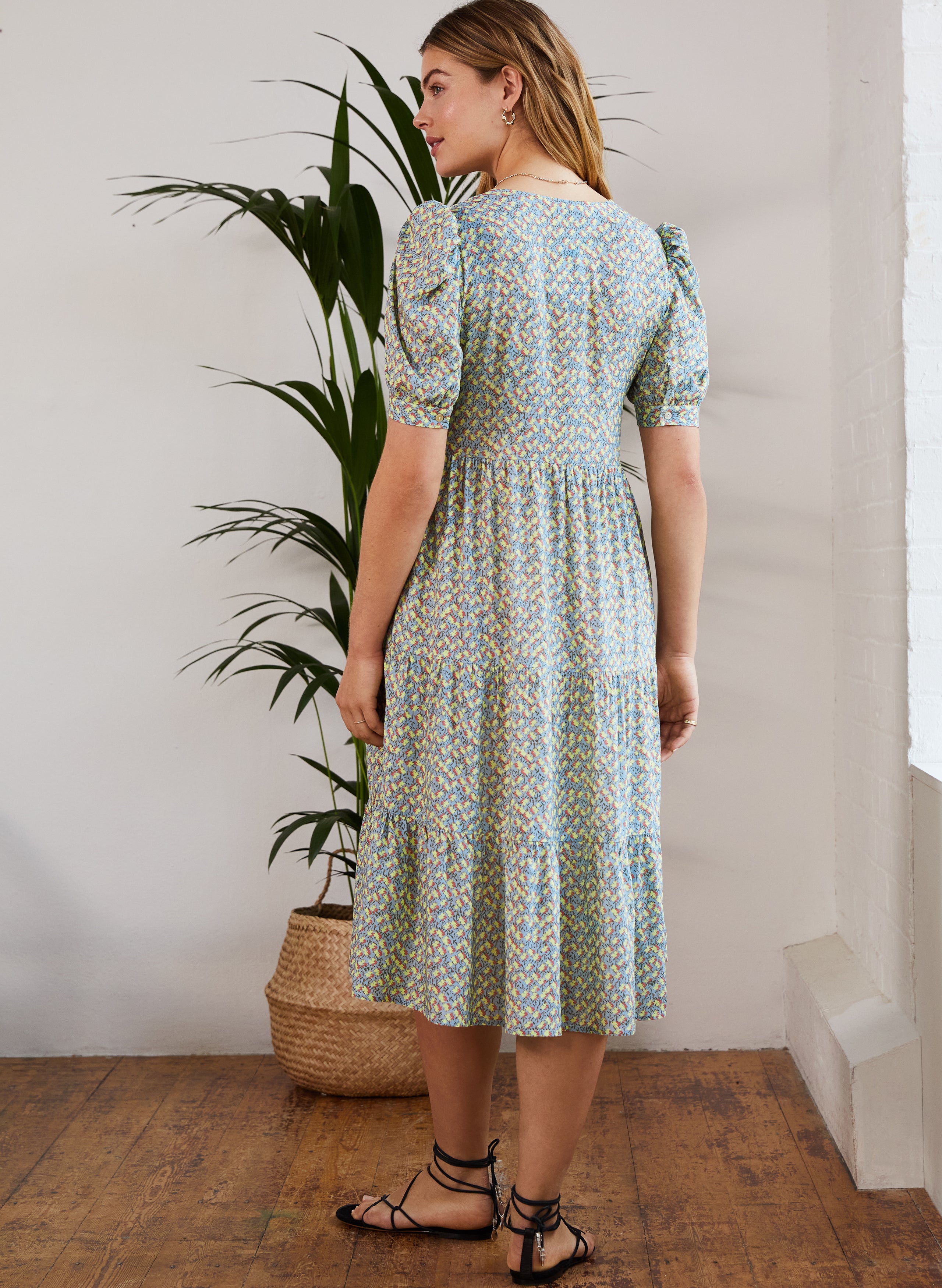 Evelyn Dress with LENZING™ ECOVERO™ 3 Evelyn Dress with LENZING™ ECOVERO™