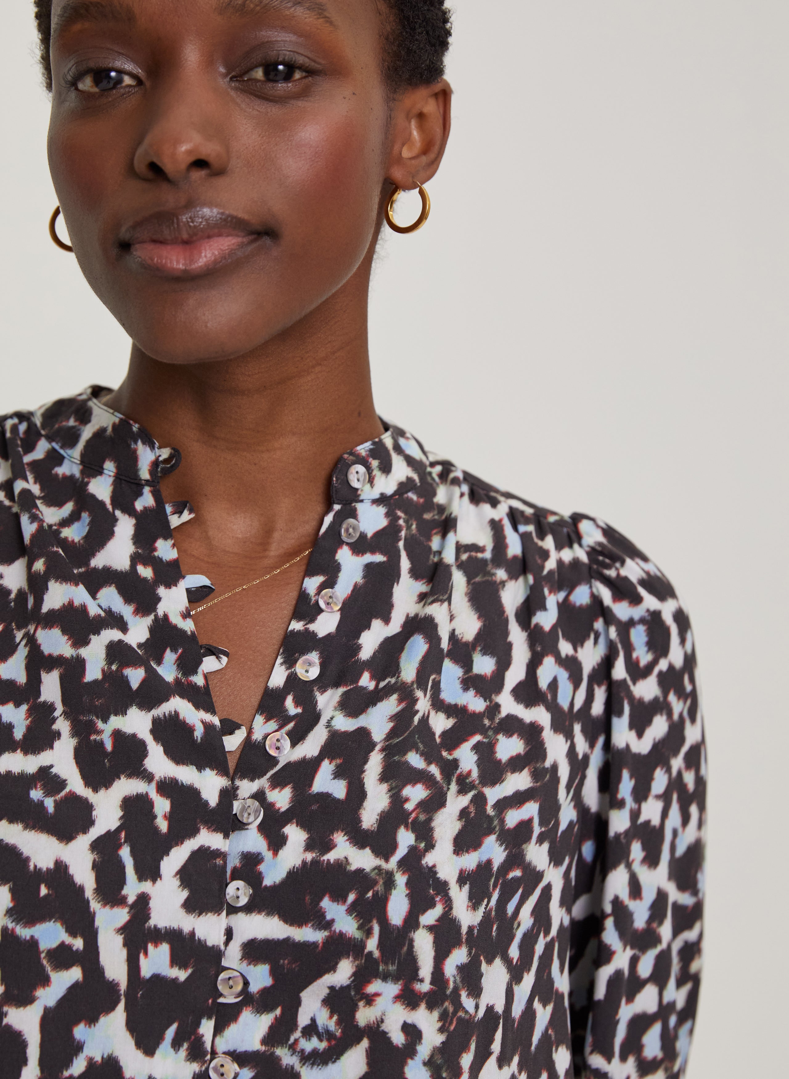 Jaqueline Blouse with LENZING™ ECOVERO™ 2 Jaqueline Blouse with LENZING™ ECOVERO™