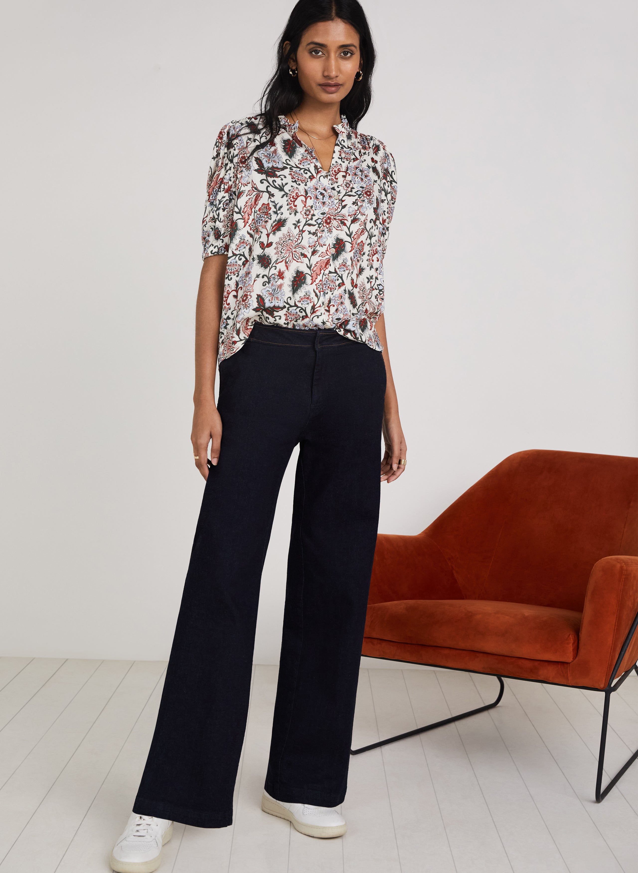 Maria Blouse with LENZING™ ECOVERO™ 2 Maria Blouse with LENZING™ ECOVERO™